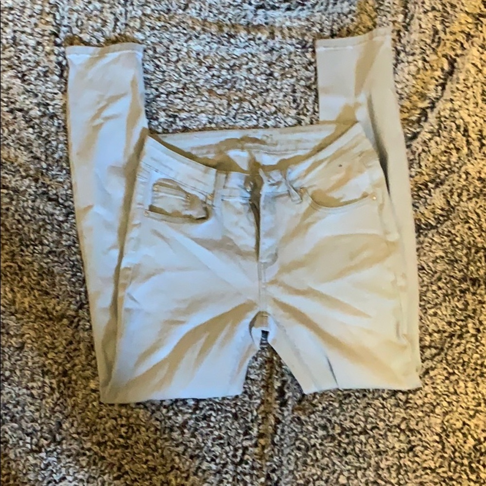 Light wash jeans